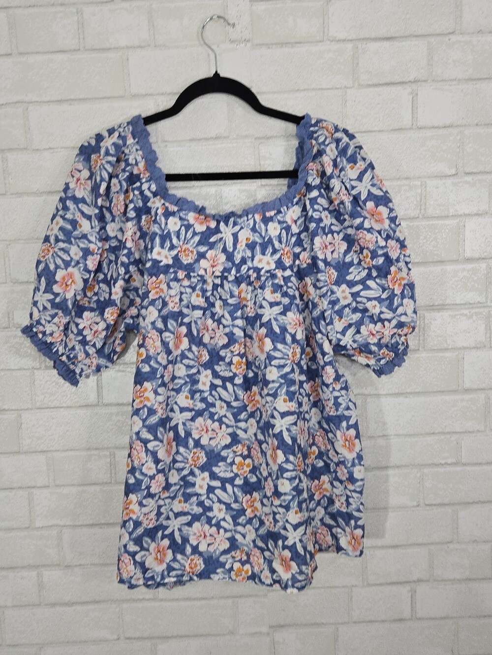 NWT Solitaire blouse with a square neckline and ruffled sleeves - Picture 12 of 13